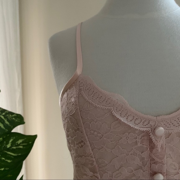 TOPSHOP Blush Lace Cami - Picture 1 of 7